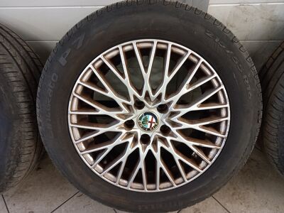 Fotogalerie Original alu Alfa Romeo 159 R16 sada M50